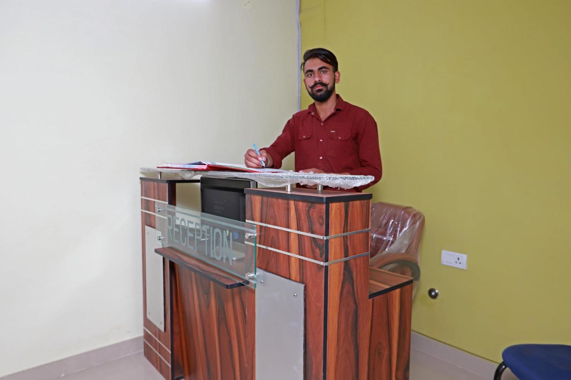 Hotel O Silverline Residency Faridabad Exterior foto